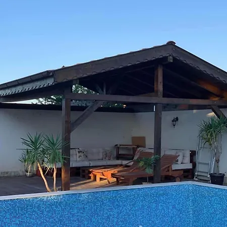 Villa House Botunya,private Luxury House